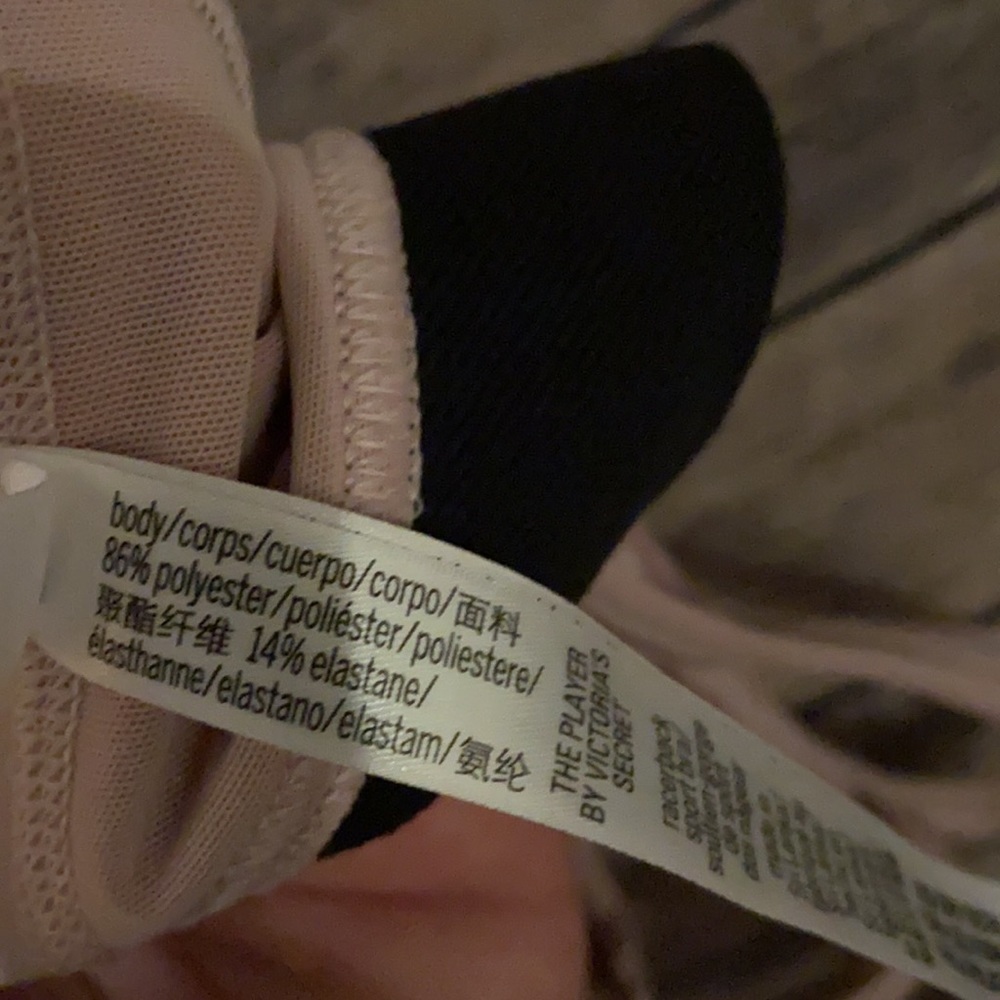 Victoria’s Secret The Player Victoria Sport bra - Picture 3 of 3